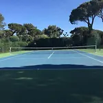 Coquillages Et Crustaces - Piscine & Tennis * جاسّا
