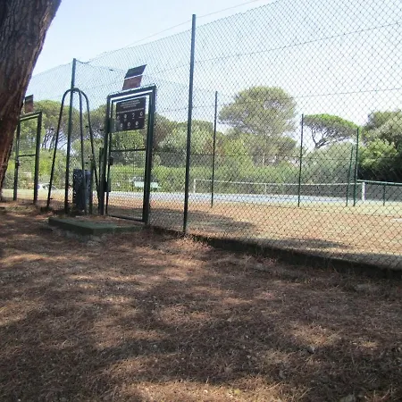 Coquillages Et Crustaces - Piscine & Tennis شقة *